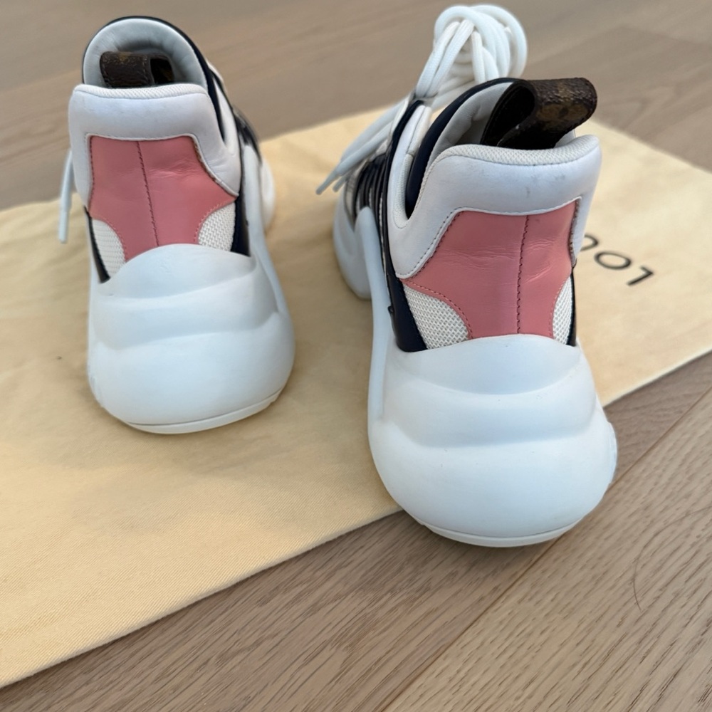 Louis Vuitton LV Archlight size 36 - Picture 3 of 7